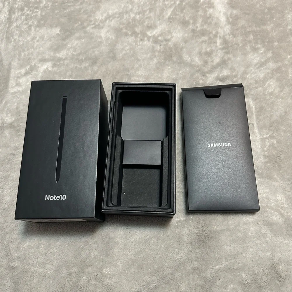 Samsung note 10 box new